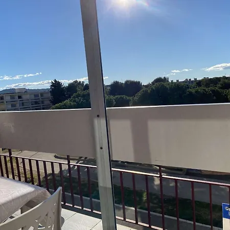 T1 Rénové Avec Balcon, Clim, Wifi, à - Fr-1-553-220 Appartamento