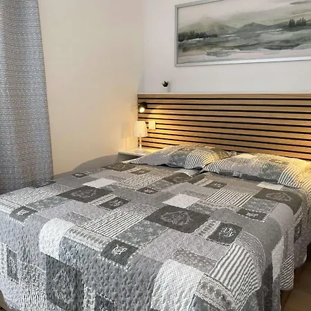 T1 Renove Avec Balcon, Clim, Wifi, A - Fr-1-553-220 Apartment *
